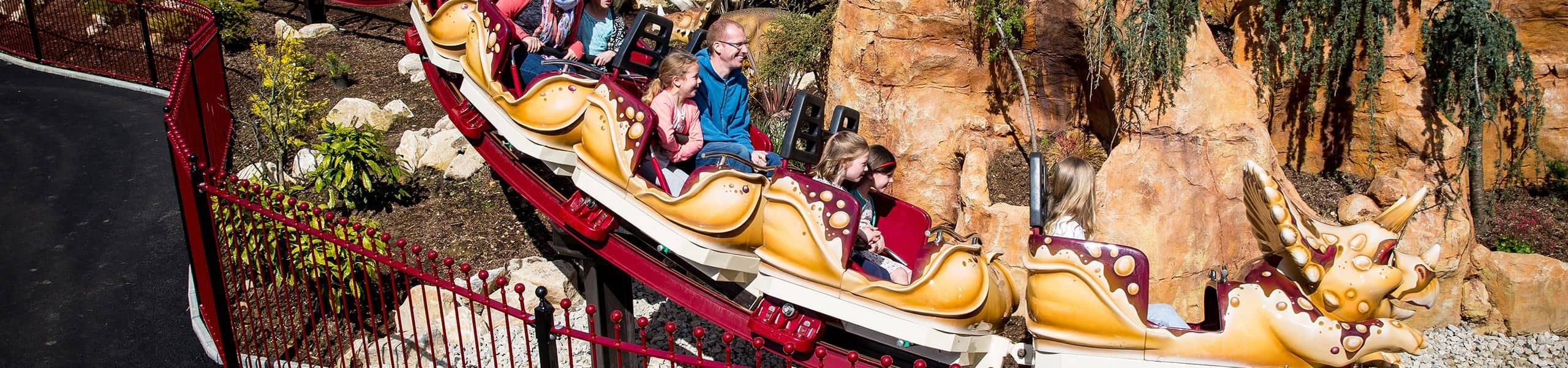 Dino Chase Family Roller Coaster| Paultons Park