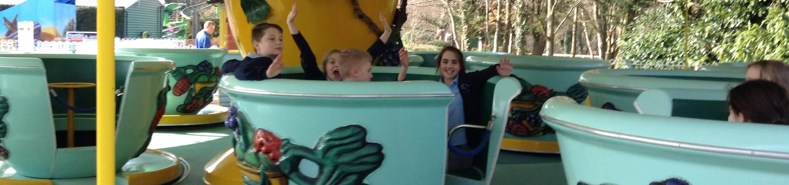 Giant Tea Cup Ride | Paultons Park