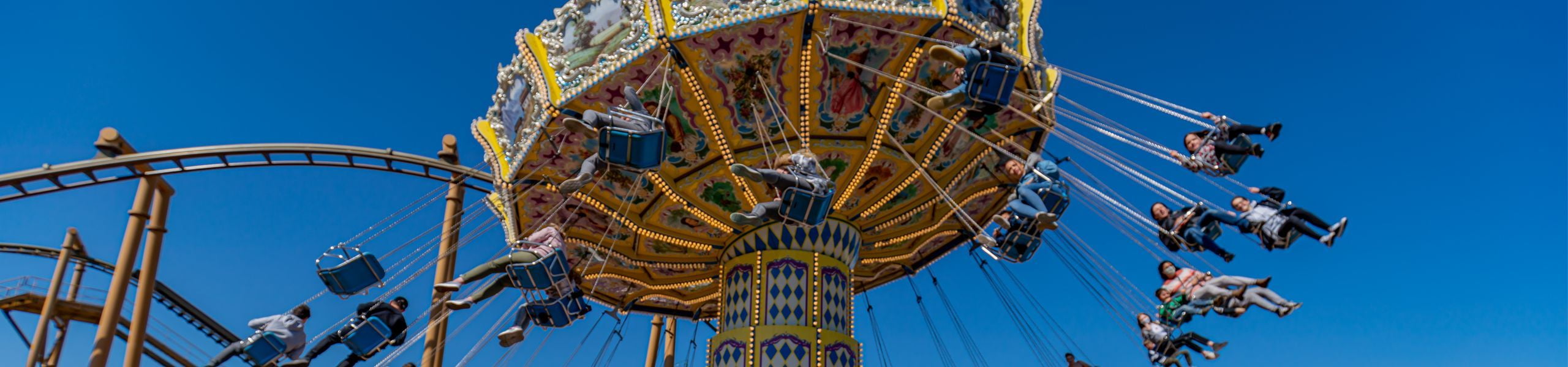 Sky Swinger | Paultons Park