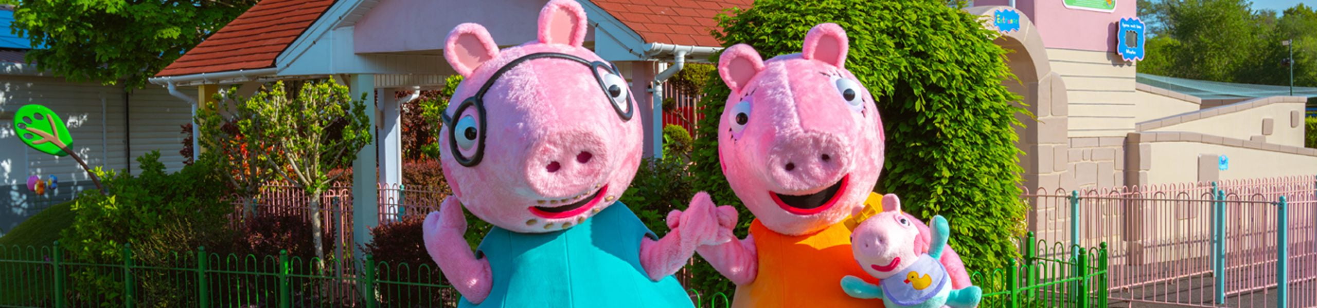 See Mummy and Daddy Pig at Peppa Pig World