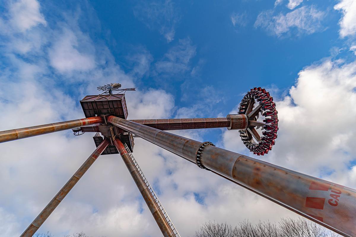 Cyclonator Gyro Swing